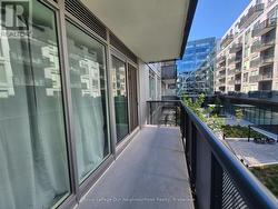 Large corner view balcony - 