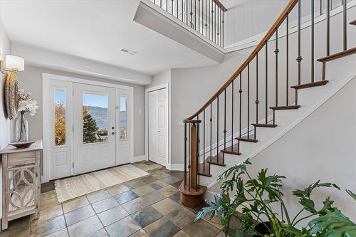 1312 Menu Road, West Kelowna, BC - Indoor Photo Showing Other Room