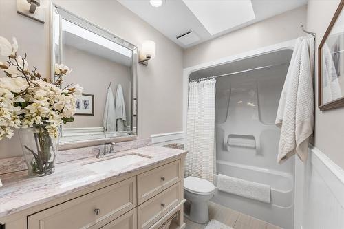 1312 Menu Road, West Kelowna, BC - Indoor Photo Showing Bathroom