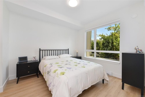 127-920 Reunion Ave, Langford, BC - Indoor Photo Showing Bedroom