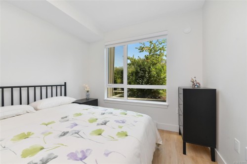 127-920 Reunion Ave, Langford, BC - Indoor Photo Showing Bedroom