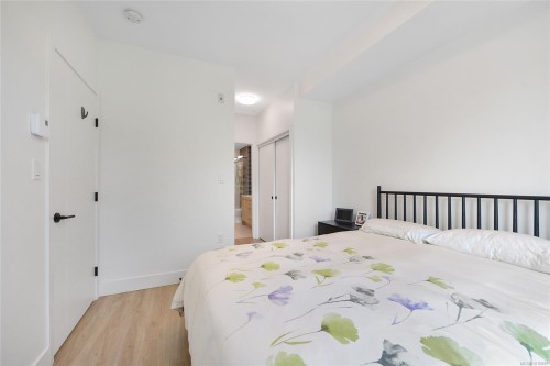 127-920 Reunion Ave, Langford, BC - Indoor Photo Showing Bedroom