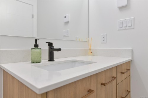 127-920 Reunion Ave, Langford, BC - Indoor Photo Showing Bathroom