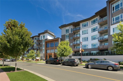 127-920 Reunion Ave, Langford, BC - Outdoor With Facade
