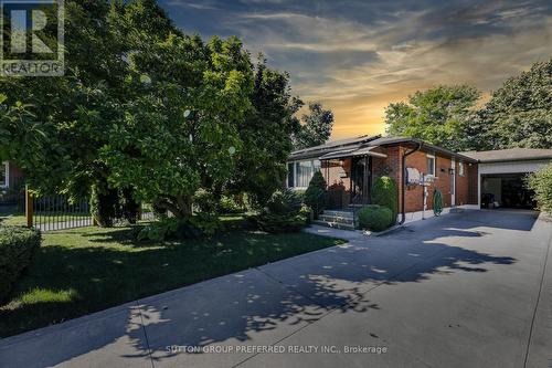 82 Lacey Crescent, London South (South X), ON - Outdoor