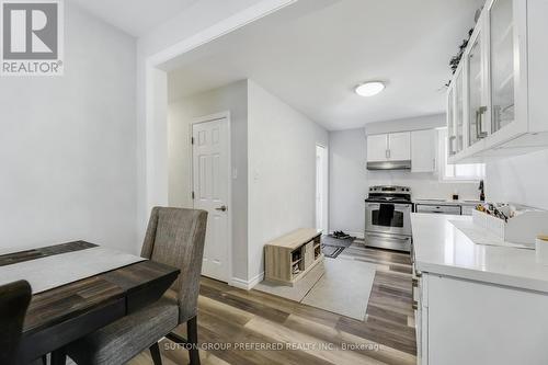 82 Lacey Crescent, London South (South X), ON - Indoor