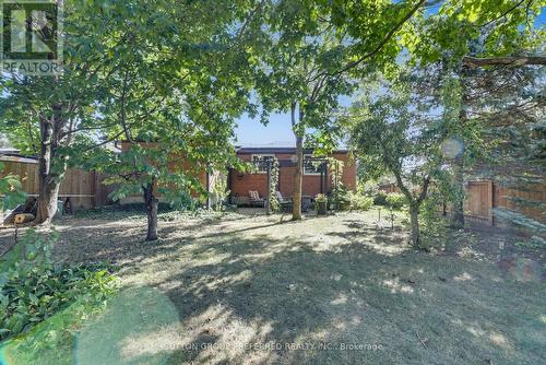 82 Lacey Crescent, London South (South X), ON - Outdoor