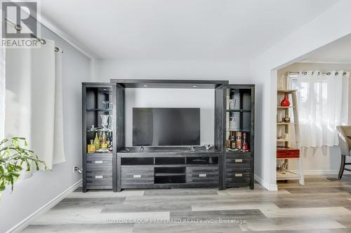 82 Lacey Crescent, London South (South X), ON - Indoor