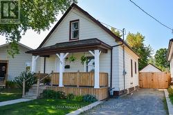 22 BERTRAM STREET  St. Catharines (E. Chester), ON L2R 1A8