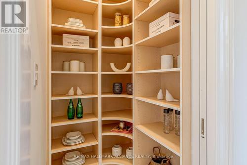 350 Weighton Drive, Oakville, ON - Indoor Photo Showing Other Room