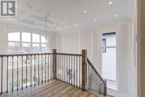 350 Weighton Drive, Oakville, ON - Indoor Photo Showing Other Room