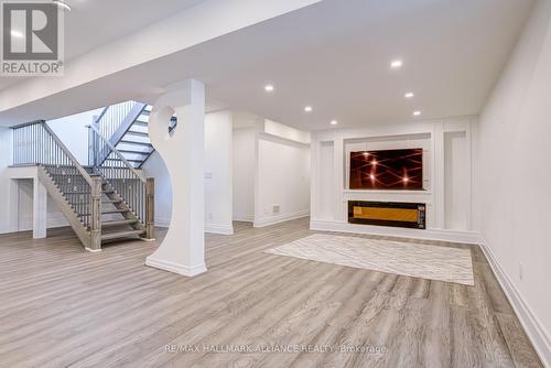 350 Weighton Drive, Oakville, ON - Indoor