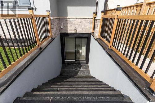 350 Weighton Drive, Oakville, ON -  Photo Showing Other Room