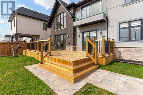 350 Weighton Drive, Oakville, ON - Outdoor