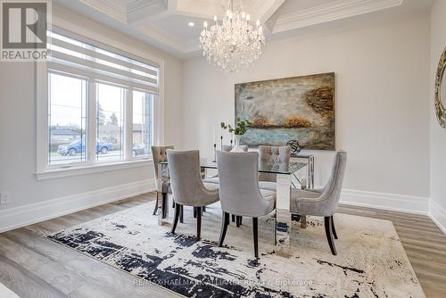 350 Weighton Drive, Oakville, ON - Indoor Photo Showing Dining Room