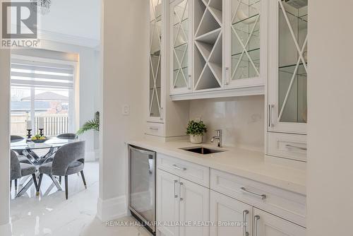 350 Weighton Drive, Oakville, ON - Indoor Photo Showing Other Room