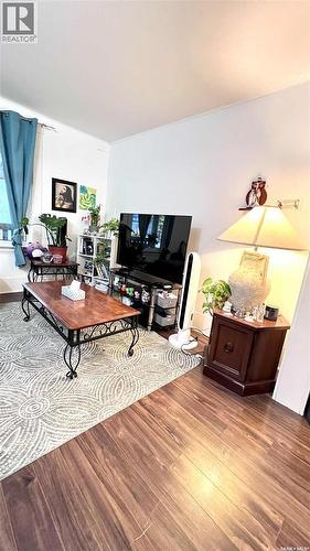 1416 Garnet Street, Regina, SK - Indoor Photo Showing Living Room