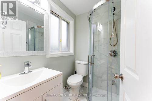 368 Fountain Street S, Cambridge, ON - Indoor Photo Showing Bathroom