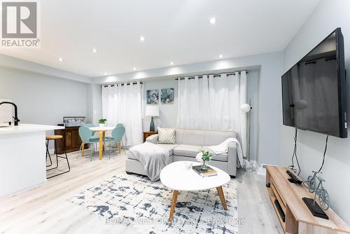 368 Fountain Street S, Cambridge, ON - Indoor