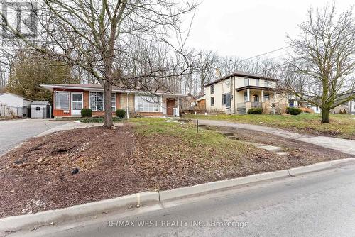 368 Fountain Street S, Cambridge, ON - Outdoor With Facade