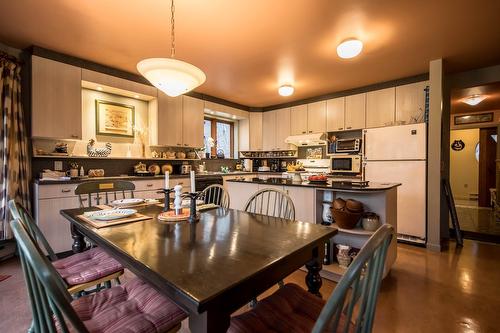 Salle à manger - 246 Ch. Lowry, Sutton, QC - Indoor Photo Showing Dining Room