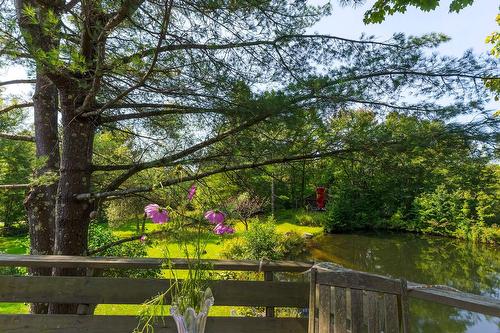 Vue sur l'eau - 246 Ch. Lowry, Sutton, QC - Outdoor