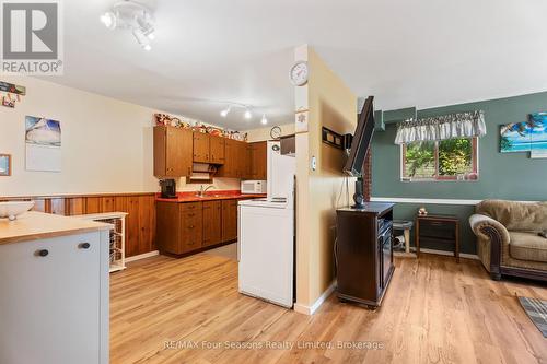 Lower level in-law suite - 571 David Street, Gravenhurst (Muskoka (S)), ON - Indoor Photo Showing Kitchen
