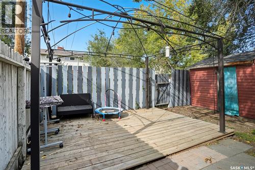 422 Royal Street, Regina, SK - Outdoor With Exterior