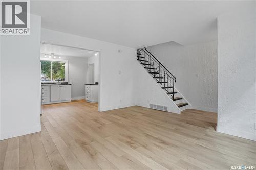 422 Royal Street, Regina, SK - Indoor Photo Showing Other Room