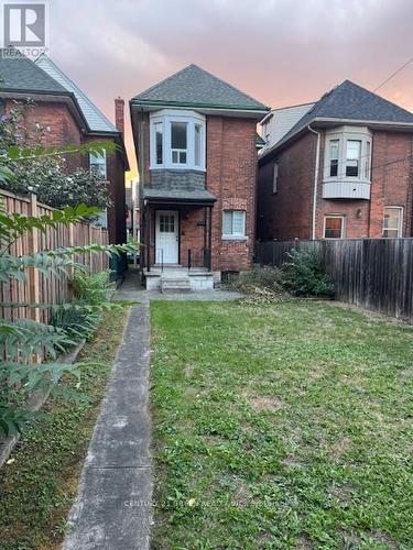 37 Gladstone Avenue, Hamilton, ON - Outdoor