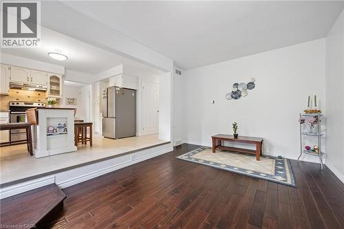 Sitting room with light wood-style floors and baseboards - 599 Beechwood Drive, Waterloo, ON - Indoor
