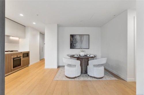 308-2000 Hannington Rd, Langford, BC - Indoor