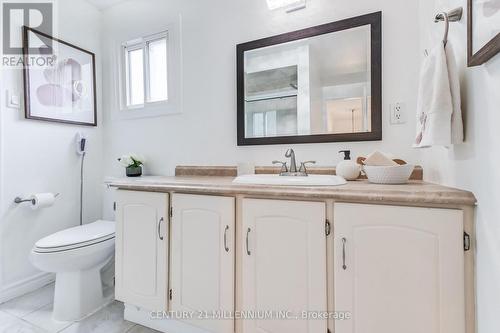6959 Cadiz Crescent, Mississauga, ON - Indoor Photo Showing Bathroom