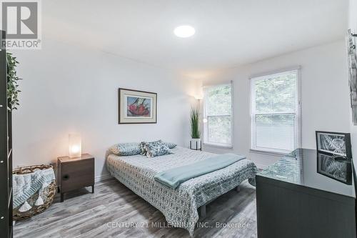 6959 Cadiz Crescent, Mississauga, ON - Indoor Photo Showing Bedroom