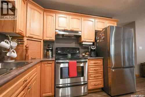 105 Crestview Drive, Lakeland Rm No. 521, SK - Indoor Photo Showing Kitchen With Stainless Steel Kitchen