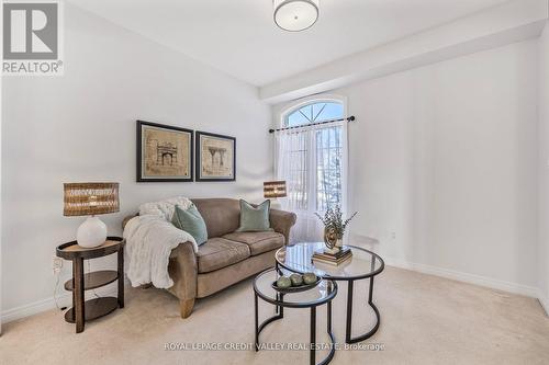 14 Larande Court, Brampton, ON - Indoor Photo Showing Living Room