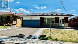 204 DERRYDOWN ROAD  Toronto, ON M3J 1S1