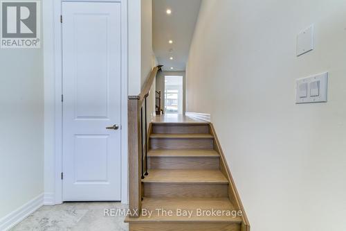 186 Mapleside Drive, Wasaga Beach, ON - Indoor Photo Showing Other Room