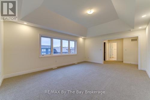 186 Mapleside Drive, Wasaga Beach, ON - Indoor Photo Showing Other Room