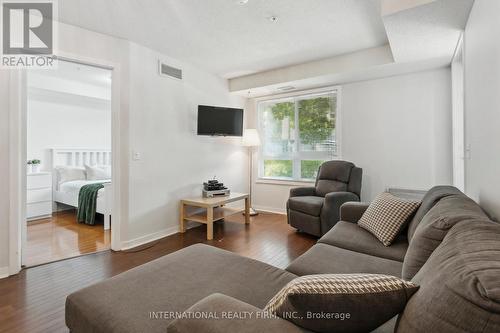 2113 - 6 Dayspring Circle, Brampton, ON - Indoor Photo Showing Living Room