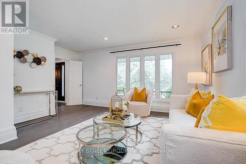 2 Riverview Road, Markham, ON - Indoor Photo Showing Living Room