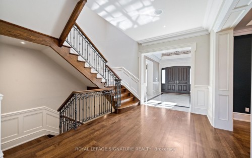 6845 Second Line W, Mississauga, ON - Indoor Photo Showing Other Room