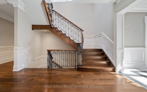 6845 Second Line W, Mississauga, ON - Indoor Photo Showing Other Room