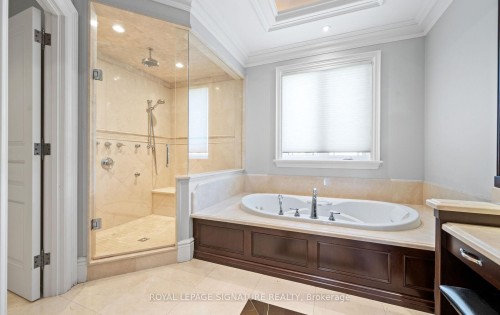 6845 Second Line W, Mississauga, ON - Indoor Photo Showing Bathroom