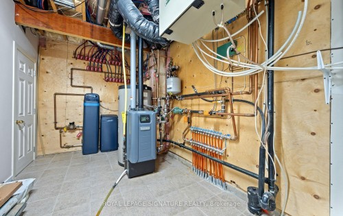 6845 Second Line W, Mississauga, ON - Indoor Photo Showing Basement