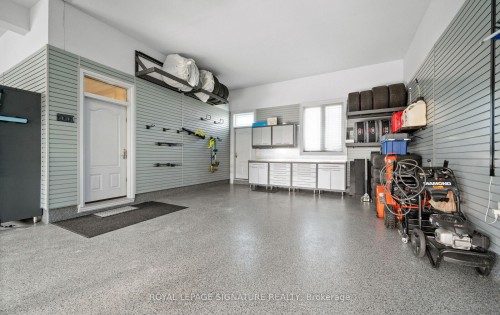 6845 Second Line W, Mississauga, ON - Indoor Photo Showing Other Room