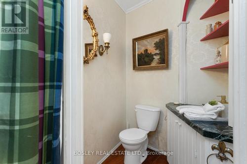 2247 Van Luven Road, Hamilton Township (Baltimore), ON - Indoor Photo Showing Bathroom
