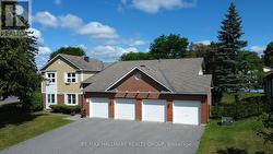 72 - 218 D EQUESTRIAN DRIVE  Ottawa, ON K2M 1E2