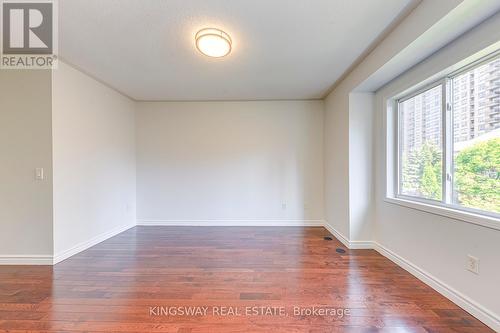 61 - 50 Strathaven Drive, Mississauga, ON - Indoor Photo Showing Other Room