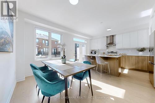 1402 Ripplewood Avenue, Oakville, ON - Indoor